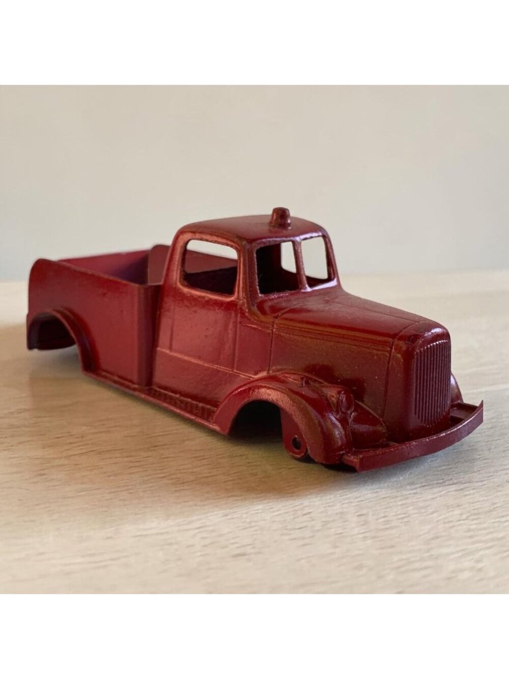Tootsietoy Vintage Diecast Red Mack Tow Wrecker Truck Body Shell 1950s
